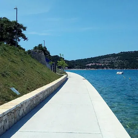 Апартаменты By The Sea Tisno, Murter - 6106 Тисно